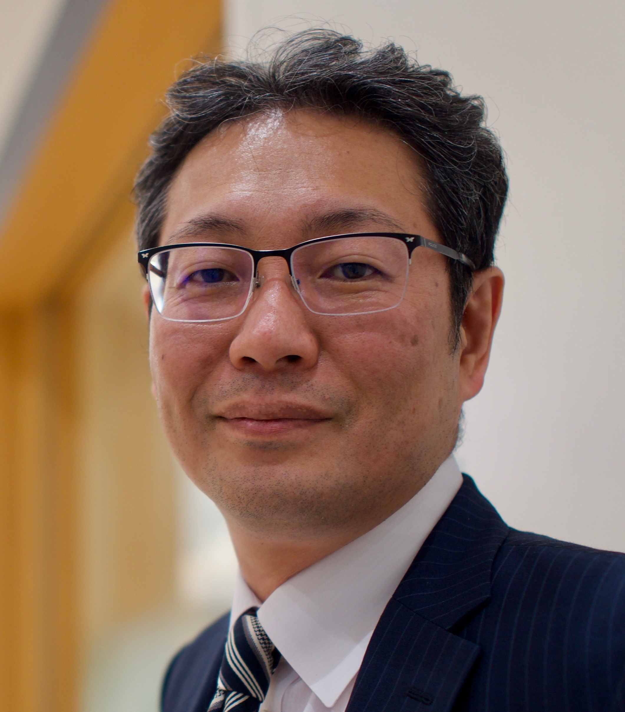 鈴木　健司の顔写真